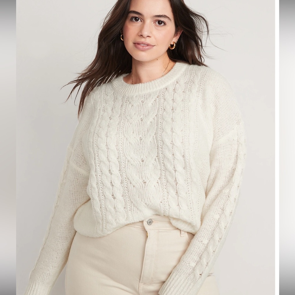 NWT Old Navy Cable Knit Sweater